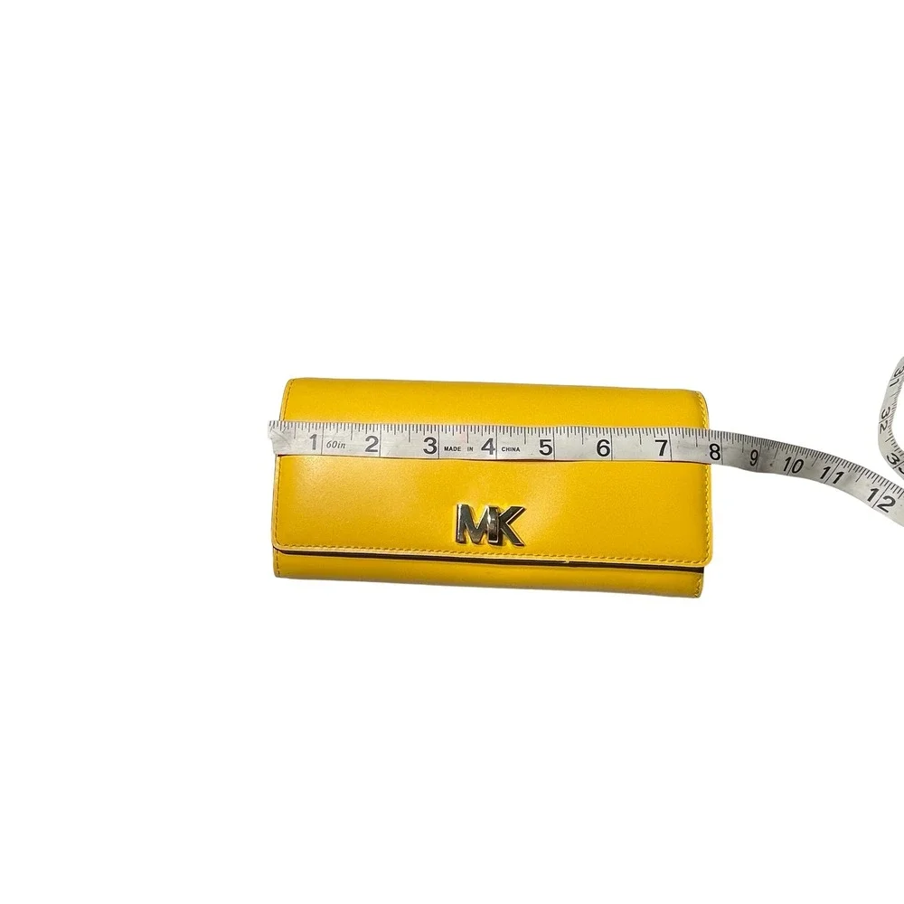 Michael Kors MK Yellow Leather Continental Wallet Gold Logo Flap - Picture 5 of 7